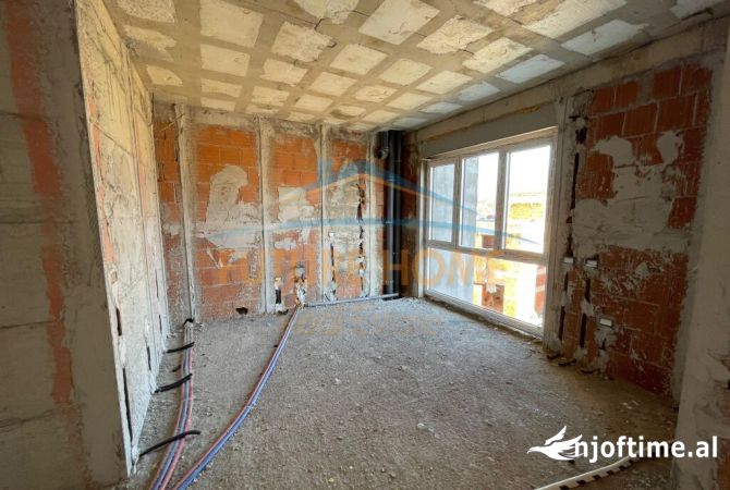 Shtepi ne shitje Apartament ne Tirane, 2+1, Mobilimi Bosh, pa mobiluar, Pagesa 225,000  Euro.