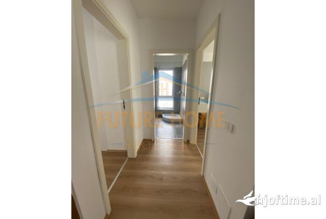 Shtepi ne shitje Apartament ne Tirane, 2+1, Mobilimi E mobiluar, Pagesa 229,000  Euro.