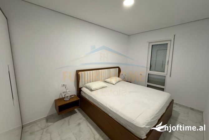 Shtepi ne shitje Apartament ne Durres, 2+1, Mobilimi E mobiluar, Pagesa 290,000  Euro.