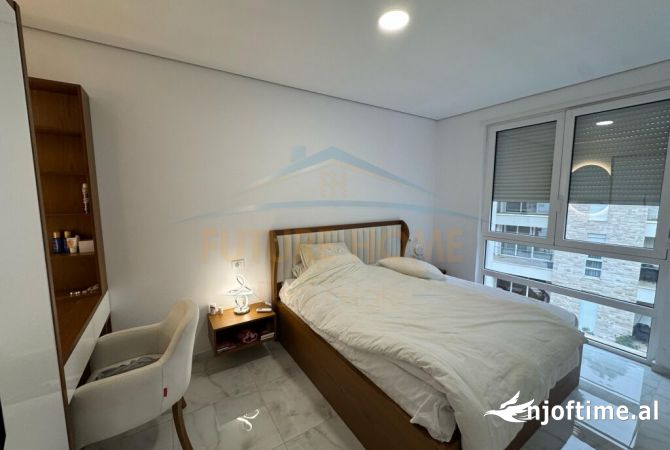 Shtepi ne shitje Apartament ne Durres, 2+1, Mobilimi E mobiluar, Pagesa 290,000  Euro.
