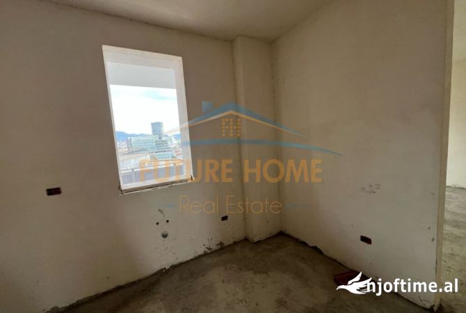 Shtepi ne shitje Apartament ne Tirane, 2+1, Mobilimi Bosh, pa mobiluar, Pagesa 282,000  Euro.