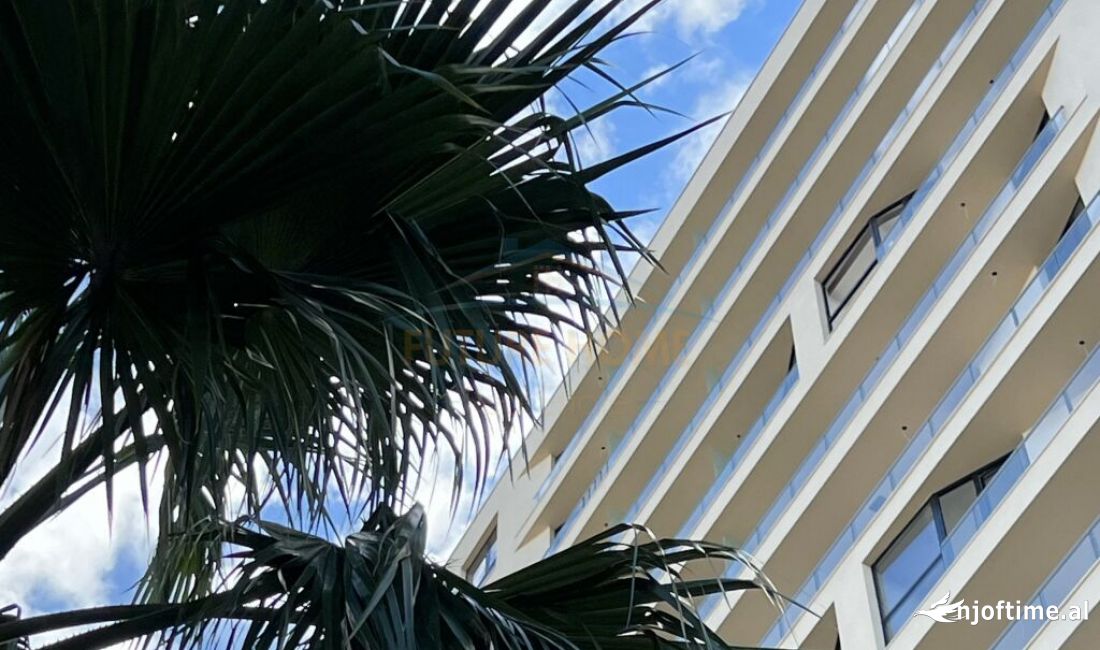 Shtepi ne shitje Apartament ne Tirane, 2+1, Mobilimi Bosh, pa mobiluar, Pagesa 230,000  Euro.