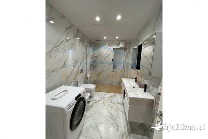 Shtepi ne shitje Apartament ne Tirane, 3+1, Mobilimi E mobiluar, Pagesa 574,000  Euro.