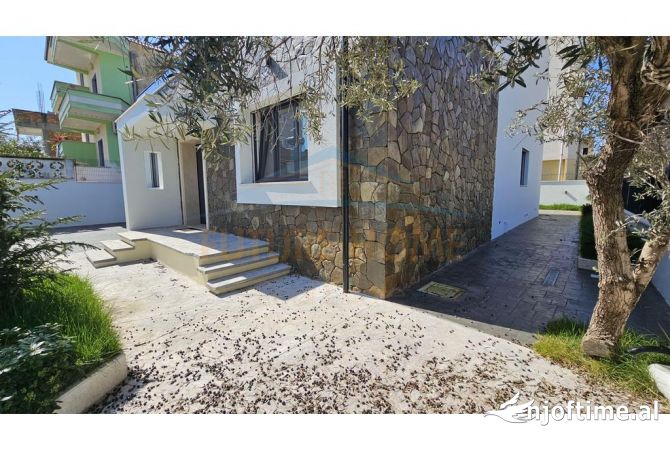 Shtepi ne shitje 5+1 ne Durres - 380,000 Euro