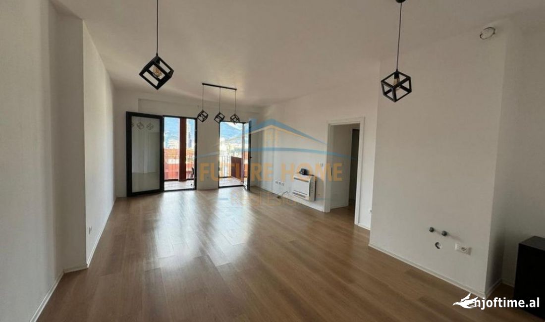 Shtepi ne shitje Apartament ne Tirane, 3+1, Mobilimi Bosh, pa mobiluar, Pagesa 477,000  Euro.