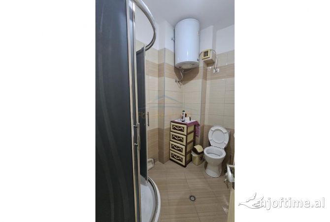 Shtepi ne shitje Apartament ne Durres, 2+1, Mobilimi E mobiluar, Pagesa 117,000  Euro.