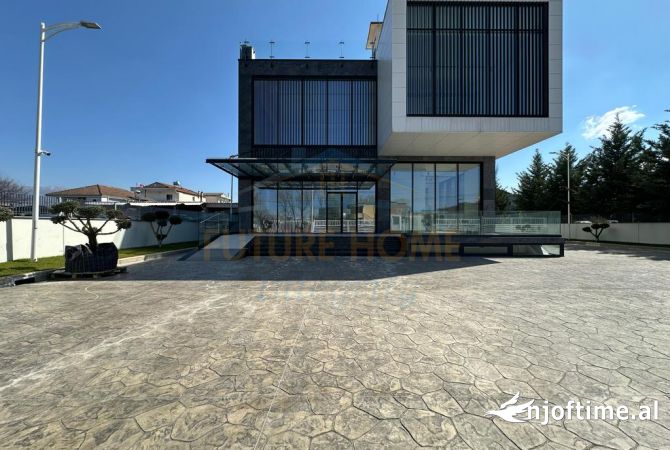 Ambient biznesi me qera 3+1 ne Tirane - 15,000 Euro