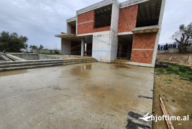 Shtepi ne shitje 5+1 ne Tirane - 950,000 Euro
