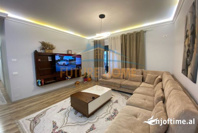 Shtepi ne shitje 3+1 ne Tirane - 260,000 Euro