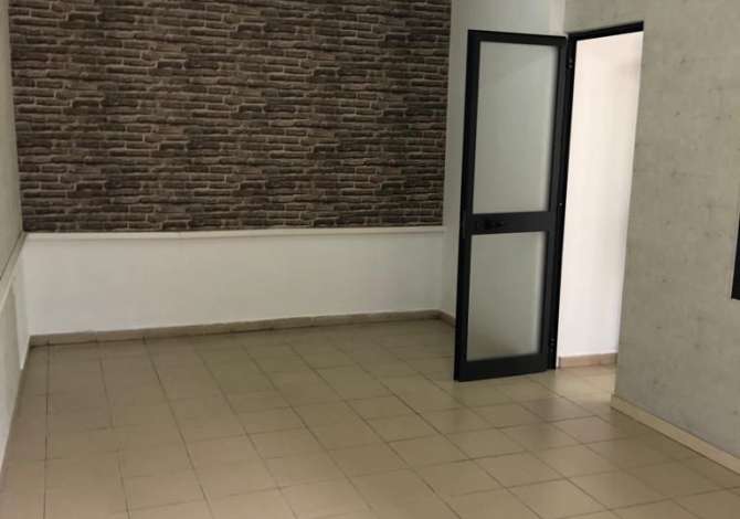 Ambient biznesi me qera 1+1 ne Tirane - 700 Euro