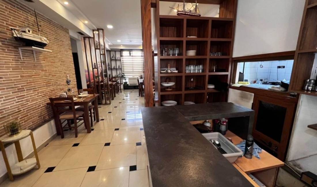 Jepet me qira ambjent  Biznesi,Ish Parku Autobuzave