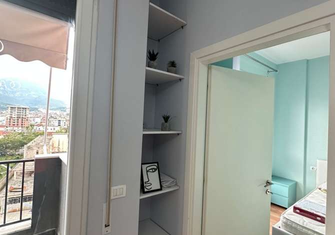 Shtepi me qera Apartament ne Tirane, 2+1, Mobilimi E mobiluar, Pagesa 550  Euro.