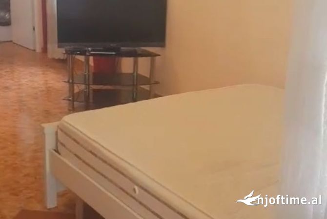Shtepi me qera Garsoniere ne Tirane - 25,000 Leke