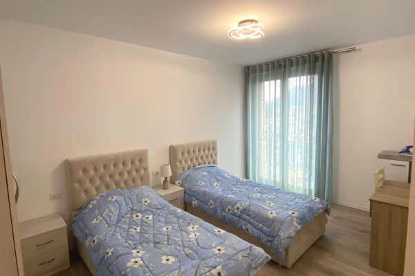 Shtepi me qera 2+1 ne Tirane - 800 Euro
