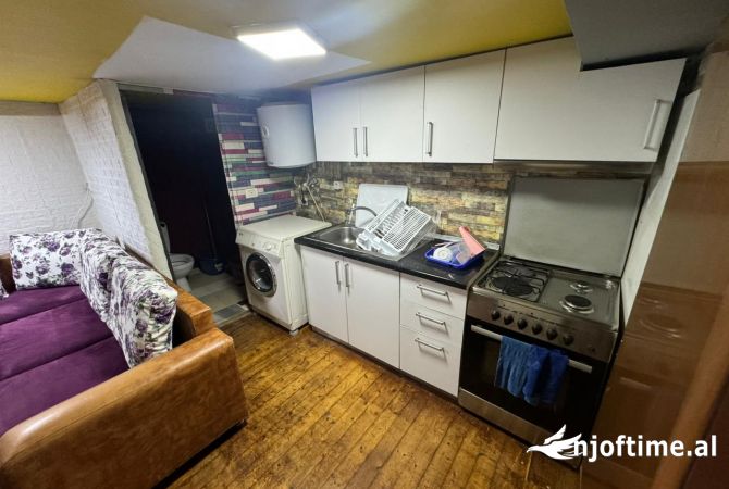 Shtepi me qera 1+1 ne Tirane - 250 Euro