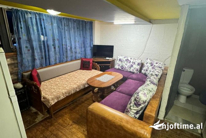 Shtepi me qera 1+1 ne Tirane - 250 Euro