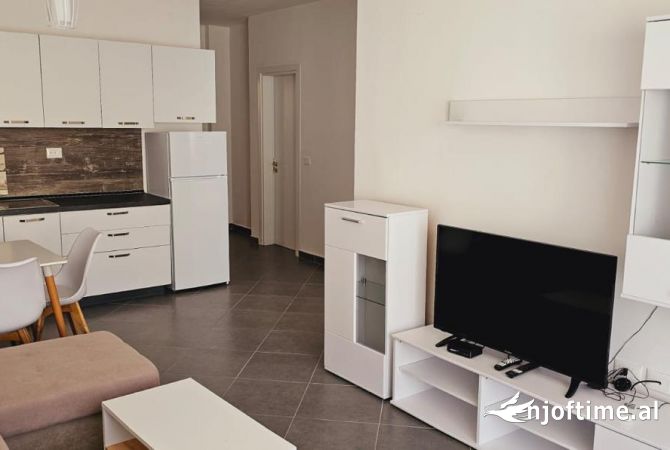 Shtepi me qera 1+1 ne Vlore - 450 Euro