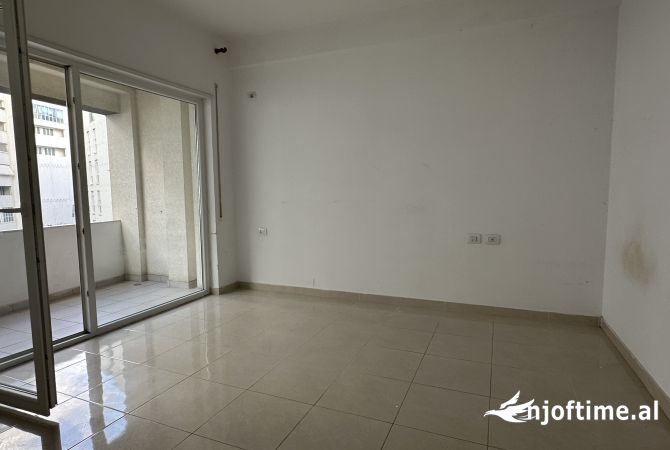 Shtepi ne shitje 1+1 ne Tirane - 125,000 Euro