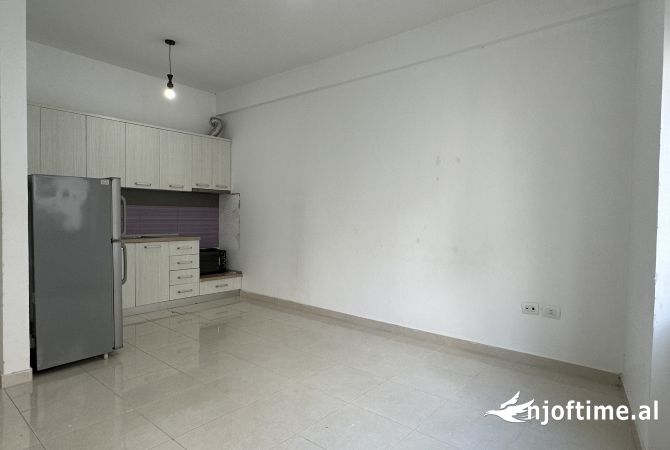 Shtepi ne shitje 1+1 ne Tirane - 125,000 Euro