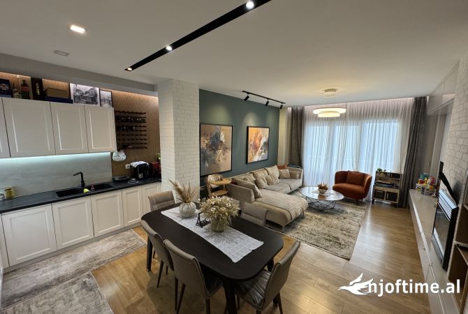 Shtepi ne shitje 2+1 ne Tirane - 250,000 Euro