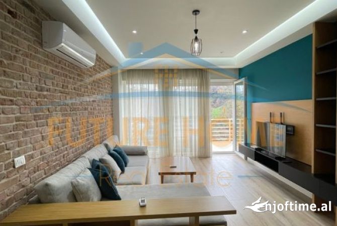Shtepi me qera 2+1 ne Tirane - 700 Euro