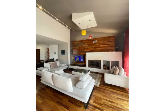 Shtepi me qera 3+1 ne Tirane - 1,200 Euro