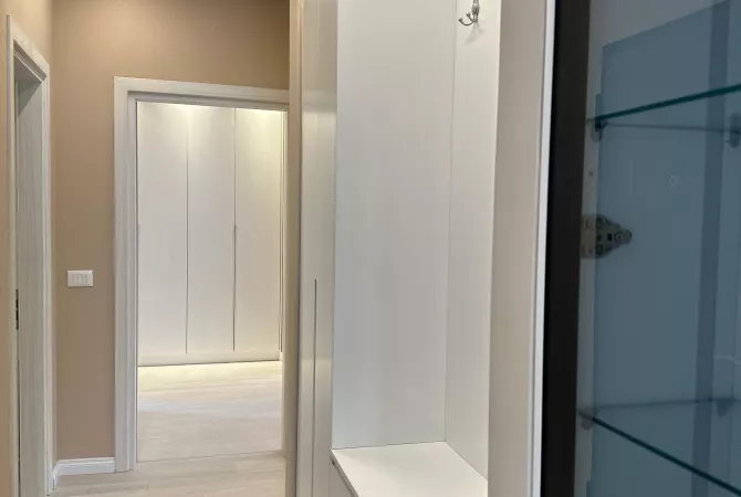 Shtepi me qera 2+1 ne Tirane - 80,000 Leke