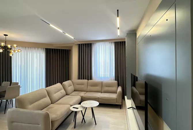 Shtepi me qera 2+1 ne Tirane - 80,000 Leke