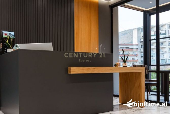 SARANDE, SHESIM HOTEL NE QENDER 2,500,000 Euro