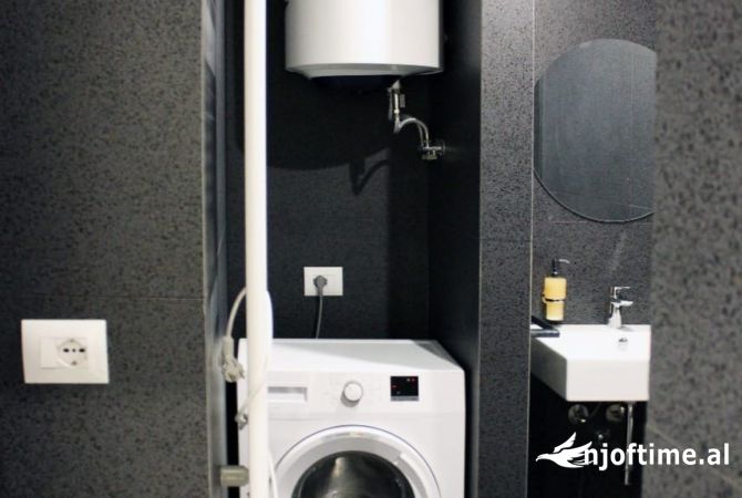 Shtepi me qera Apartament ne Tirane, Garsoniere, Mobilimi E mobiluar, Pagesa 60,000  Leke.