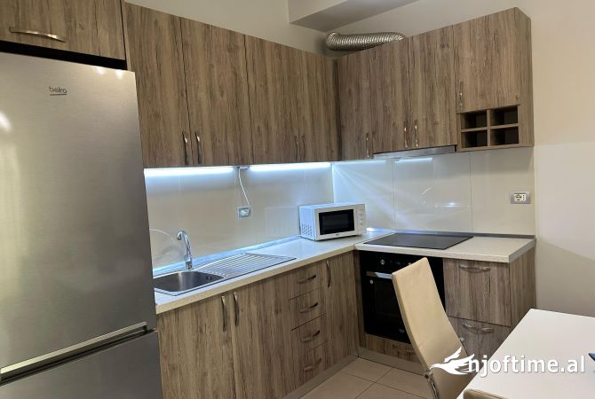 Shtepi me qera Apartament ne Tirane, 1+1, Mobilimi E mobiluar, Pagesa 550  Euro.