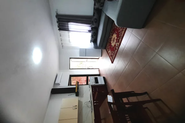 Shtepi me qera 1+1 ne Tirane - 38,000 Leke