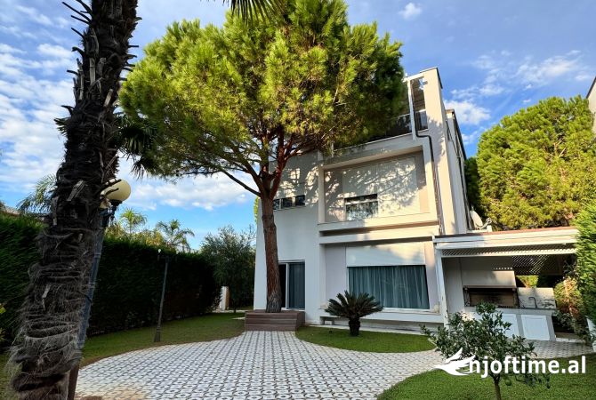 Shtepi ne shitje 4+1 ne Durres - 9,800,000 Euro