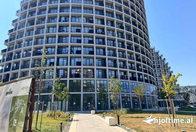 Ambient biznesi me qera 2+1 ne Tirane - 3,500 Euro