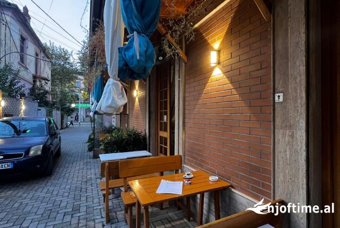 Ambient biznesi ne shitje 2+1 ne Tirane - 495,000 Euro