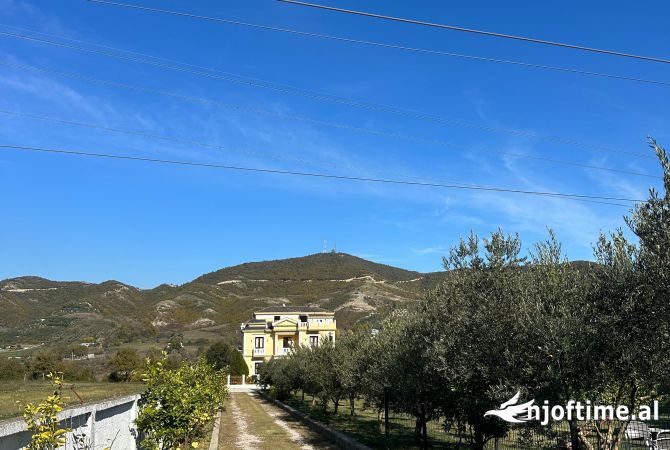 Shtepi me qera 5+1 ne Tirane - 2,500 Euro