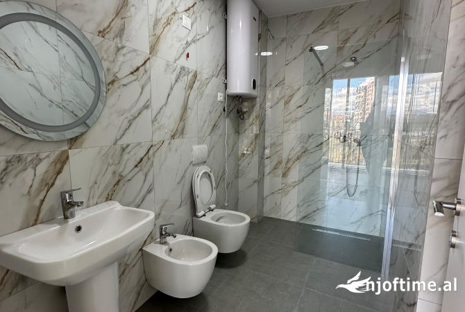 QIRA AMBIENT BIZNESI LAKE VIEW!