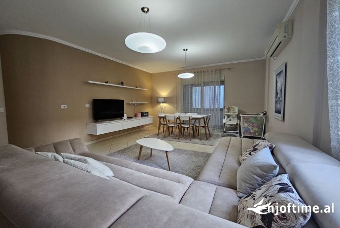 Shtepi ne shitje 2+1 ne Tirane - 230,000 Euro