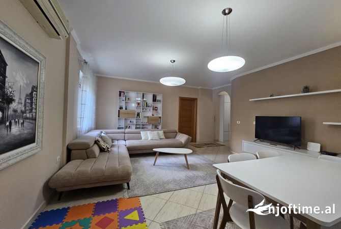 Shtepi ne shitje 2+1 ne Tirane - 230,000 Euro