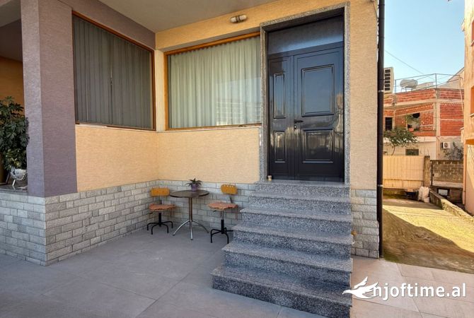 Shtepi me qera 2+1 ne Tirane - 500 Euro