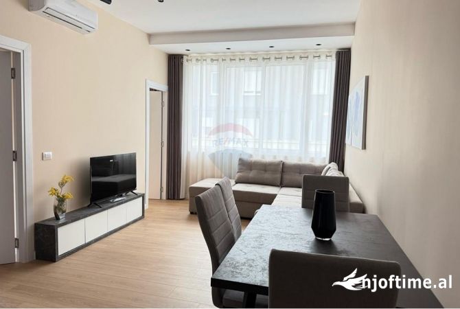 Shtepi ne shitje Apartament ne Tirane, 2+1, Mobilimi E mobiluar, Pagesa 141,000  Euro.