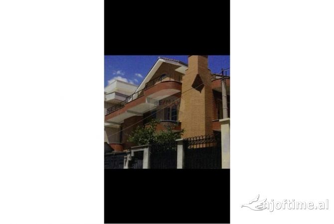 Shtepi ne shitje 7+1 ne Tirane - 940,000 Euro