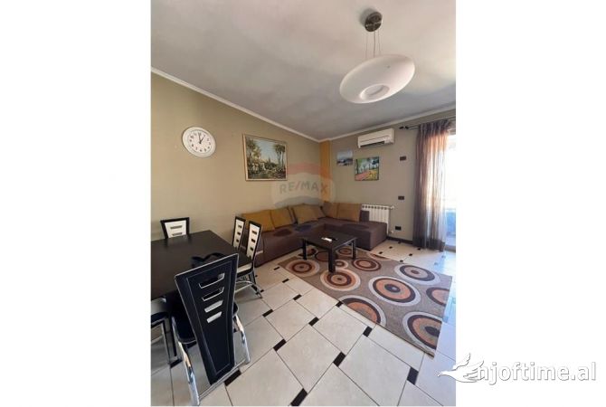 Shtepi me qera 2+1 ne Tirane - 600 Euro
