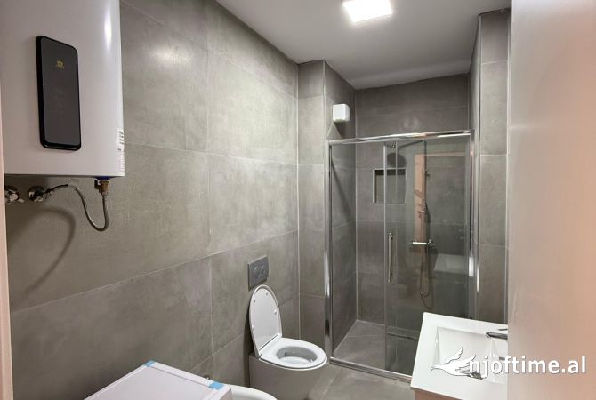 Shtepi me qera Apartament ne Tirane, 2+1, Mobilimi E mobiluar, Pagesa 650  Euro.