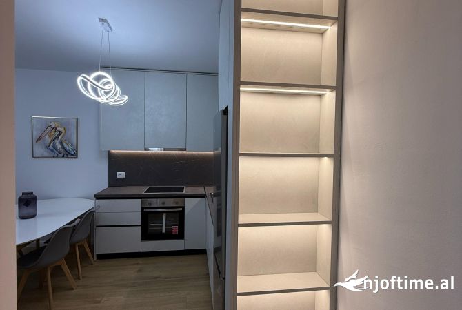 Shtepi me qera 2+1 ne Tirane - 650 Euro
