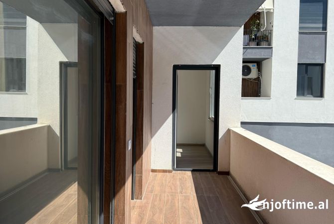 Shtepi me qera 1+1 ne Tirane - 400 Euro