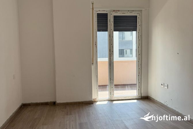 Shtepi me qera 1+1 ne Tirane - 400 Euro