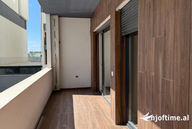 Shtepi me qera 1+1 ne Tirane - 400 Euro