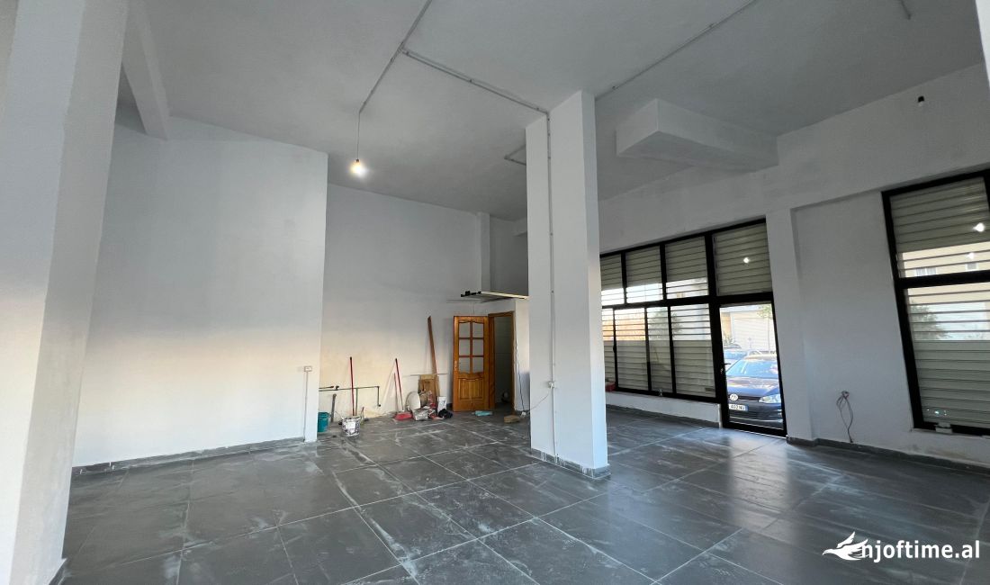 Qera, Ambient Biznesi 105 m2