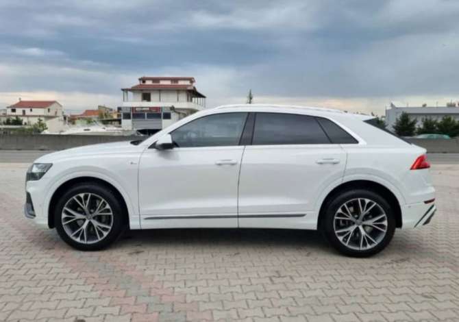 Noleggio Auto  a Tirana - 320 Euro